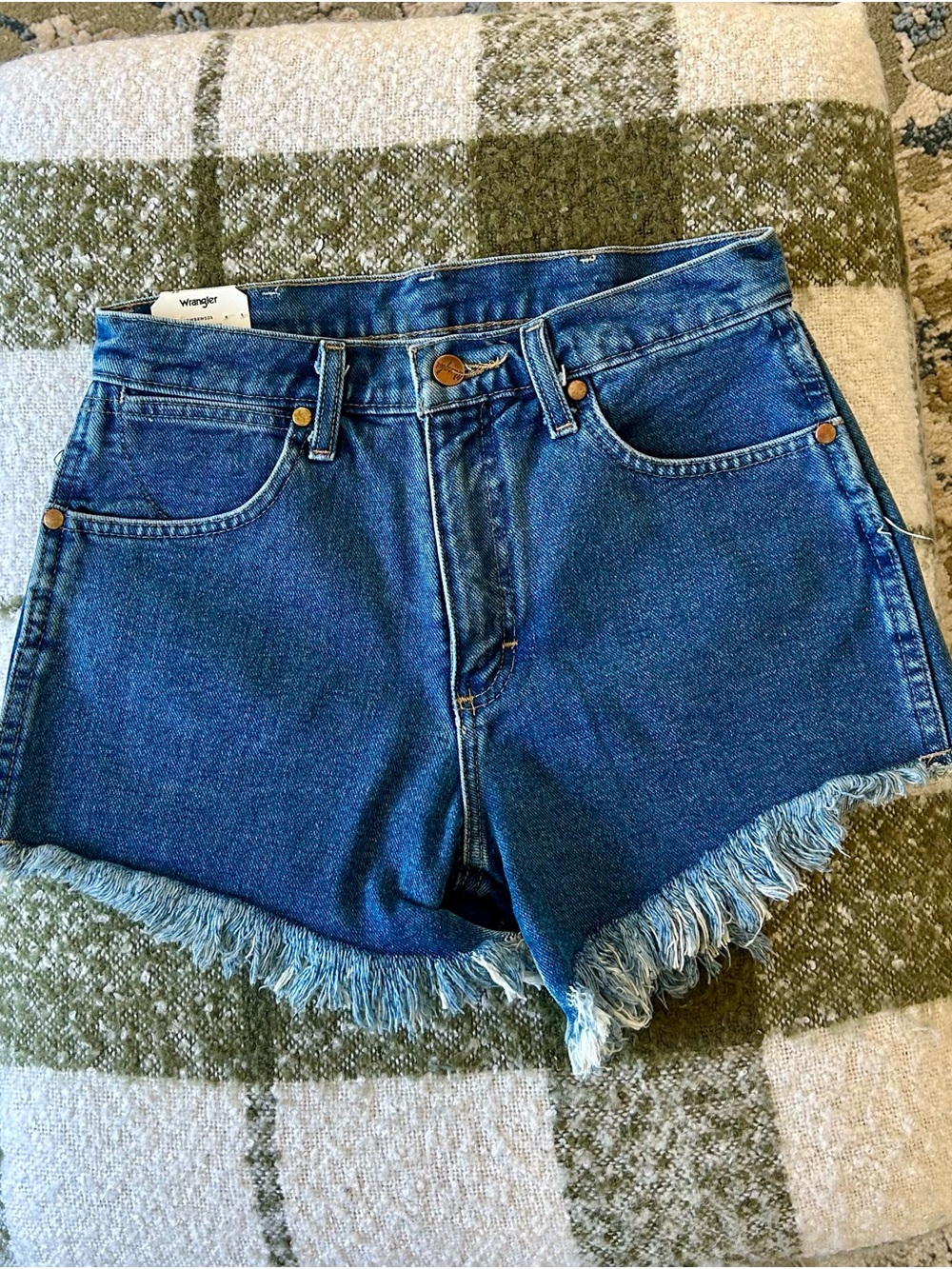 NWT Wrangler Reworked Cut Off Frayed denim medium wash shorts